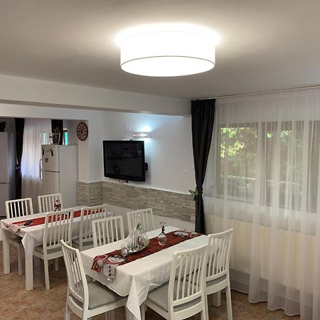Casa Ador Hotel ซินายา ภายนอก รูปภาพ