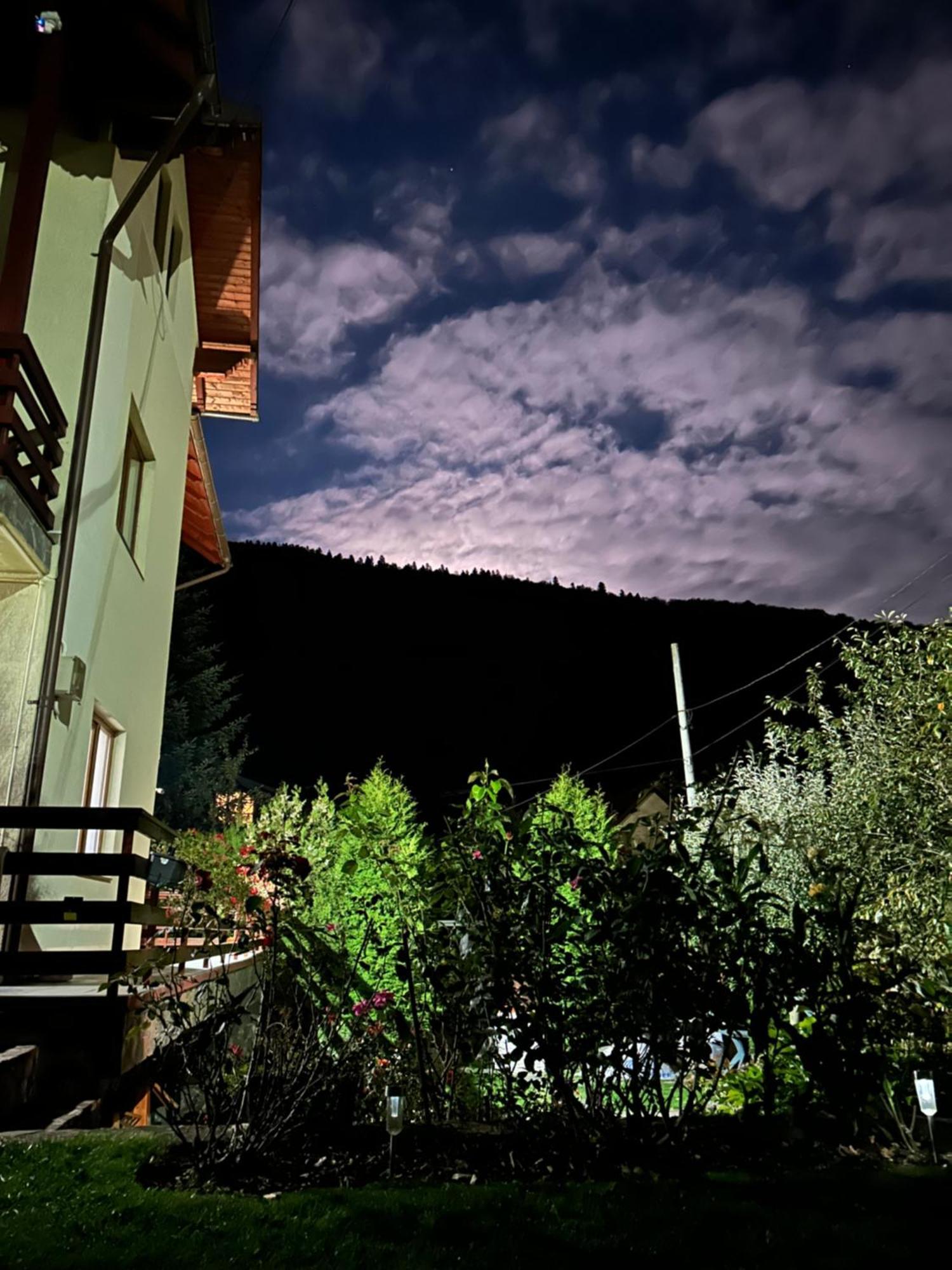 Casa Ador Hotel ซินายา ภายนอก รูปภาพ