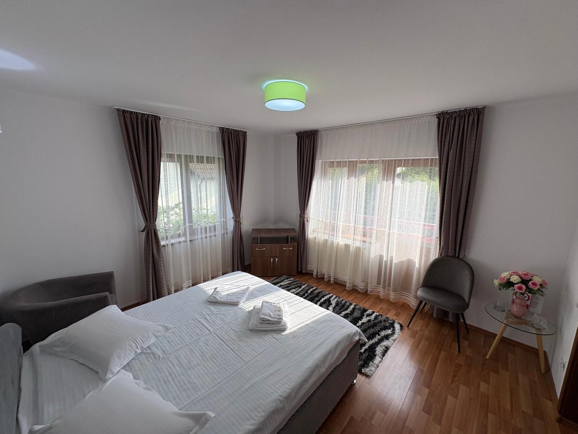 Casa Ador Hotel ซินายา ภายนอก รูปภาพ