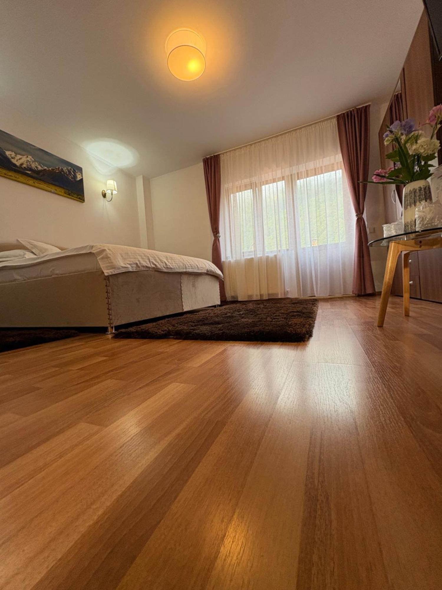 Casa Ador Hotel ซินายา ภายนอก รูปภาพ